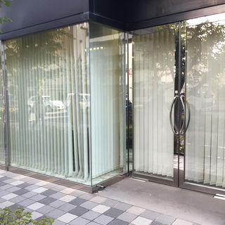 表入り口横②